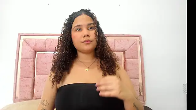 zoee lovv online show from 02-27-25, 06:57