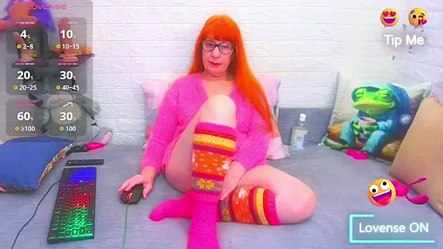 RedHousewife online show from 02-14-26, 09:26