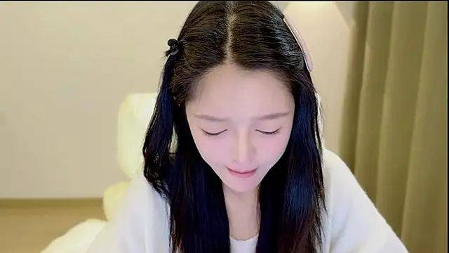 xiaodaibabyy online show from 10-31-25, 06:54