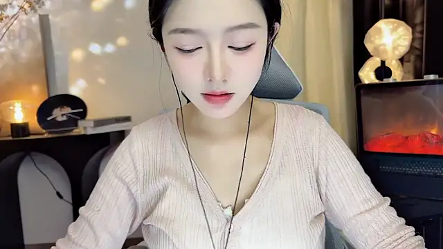 xiaodaibabyy online show from 02-13-25, 04:50