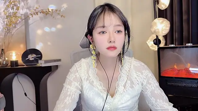 xiaodaibabyy online show from 01-11-25, 03:31