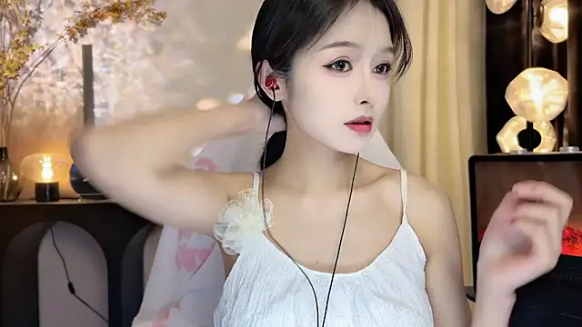 xiaodaibabyy online show from 02-25-25, 01:10