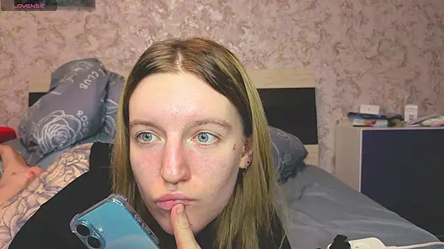 Snapshot of Baiambel_Mi chatting on 11-18-25, 07:28 Baiambel Mi online show from 11-18-25, 07:28