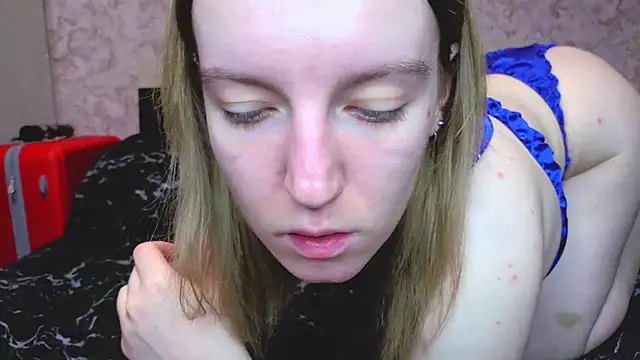 Snapshot of Baiambel_Mi chatting on 11-21-25, 05:45 Baiambel Mi online show from 11-21-25, 05:45