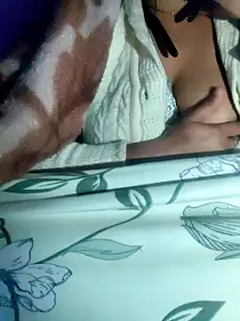 Snapshot of lovelyruhi chatting on 12-14-24, 05:58 lovelyruhi online show from 12-14-24, 05:58