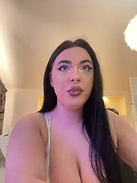 Snapshot of KeiraDark chatting on 05-11-26, 04:25 KeiraDark online show from 05-11-26, 04:25
