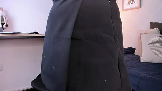 Caroline dh online show from 01-14-26, 11:36