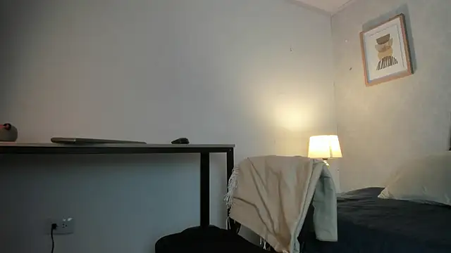 Caroline dh online show from 02-10-26, 10:47