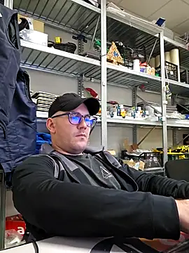 Ibag01 online show from 10-06-25, 12:39