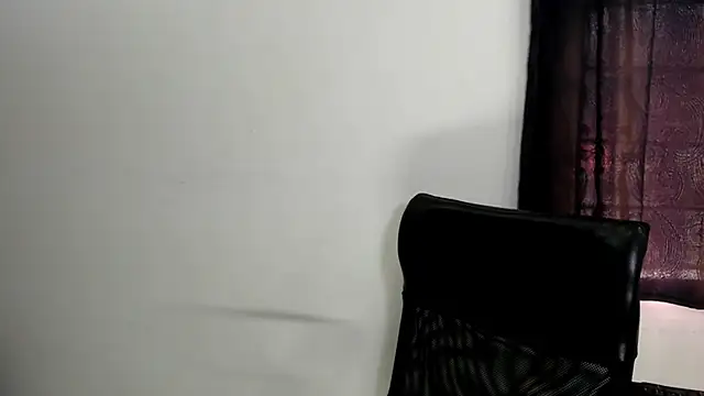 Snapshot of AbrahanBratz chatting on 01-09-25, 06:04 AbrahanBratz online show from 01-09-25, 06:04