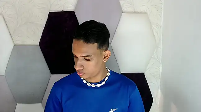 Snapshot of AbrahanBratz chatting on 12-27-24, 11:50 AbrahanBratz online show from 12-27-24, 11:50