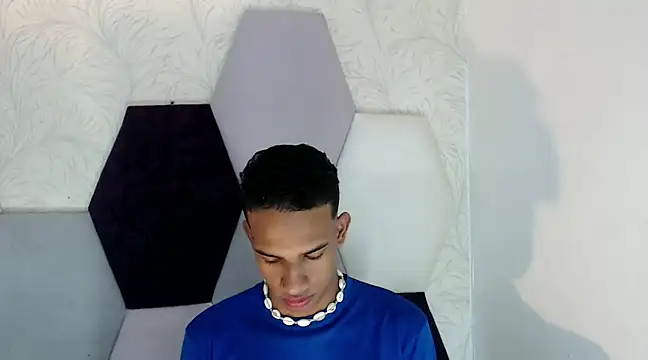 Snapshot of AbrahanBratz chatting on 12-19-24, 11:50 AbrahanBratz online show from 12-19-24, 11:50