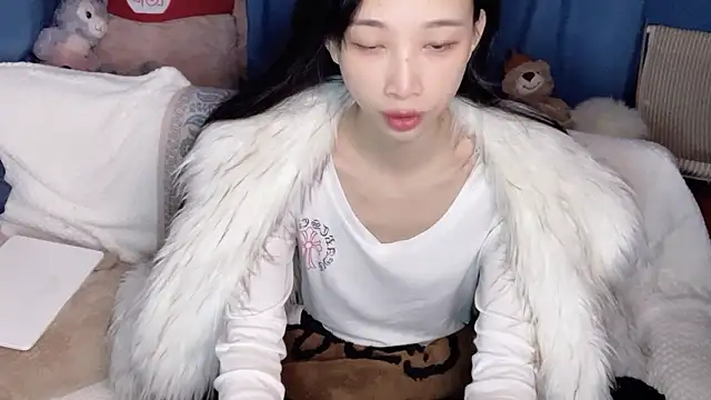 Lili-2 online show from 01-14-26, 03:48