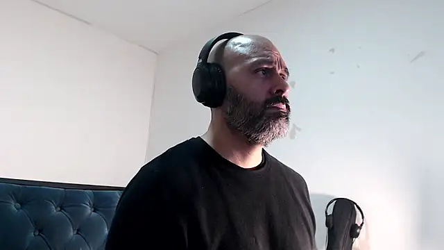 Gabriel Harmant online show from 12-20-24, 04:31