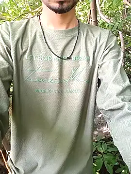 Snapshot of Piyush_2024 chatting on 09-30-25, 02:06 Piyush 2024 online show from 09-30-25, 02:06