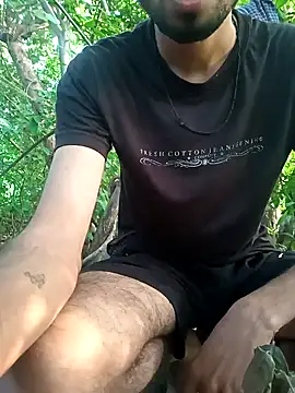 Snapshot of Piyush_2024 chatting on 10-11-25, 01:28 Piyush 2024 online show from 10-11-25, 01:28