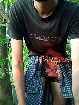 Snapshot of Piyush_2024 chatting on 10-14-25, 01:17 Piyush 2024 online show from 10-14-25, 01:17