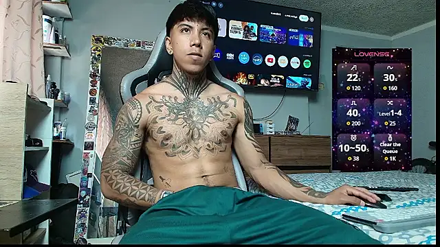 Nickhot0609 online show from 01-19-26, 03:27