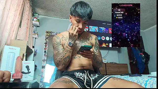 Nickhot0609 online show from 01-11-26, 03:30