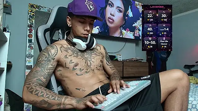 Nickhot0609 online show from 01-06-26, 04:05