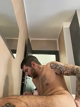 Snapshot of RobyTheDark99 chatting on 12-11-24, 12:12 RobyTheDark99 online show from 12-11-24, 12:12