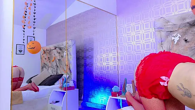 Derieri D online show from 10-28-25, 07:57