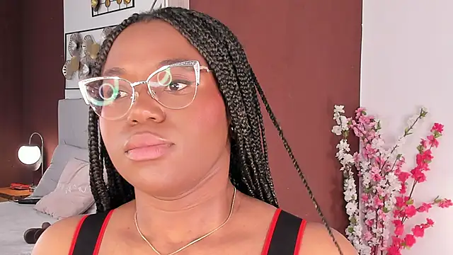 Snapshot of Makena_gh chatting on 11-13-25, 04:05 Makena gh online show from 11-13-25, 04:05