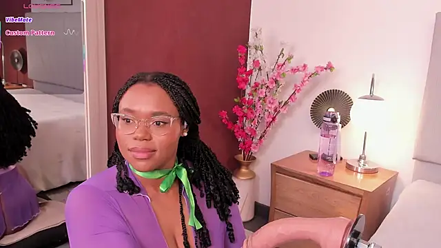 Snapshot of Makena_gh chatting on 05-22-26, 03:59 Makena gh online show from 05-22-26, 03:59
