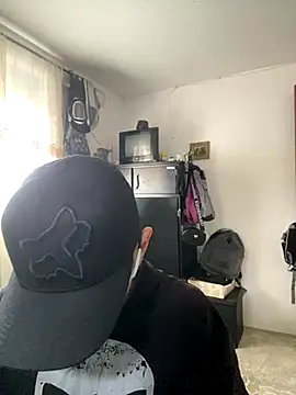 Jestebanano online show from 11-13-25, 03:49