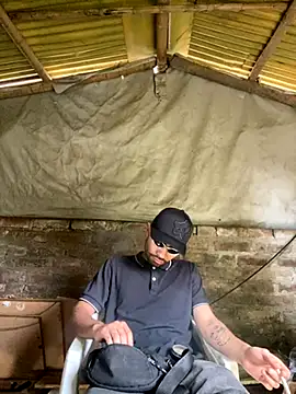 Jestebanano online show from 11-07-25, 09:30