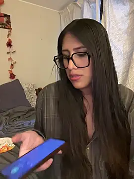 AleFantasy0001 online show from 12-20-25, 03:31