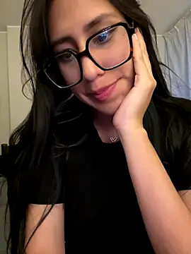 AleFantasy0001 online show from 10-11-25, 04:13