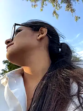 AleFantasy0001 online show from 12-01-25, 10:10