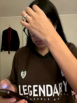 AleFantasy0001 online show from 10-02-25, 01:09