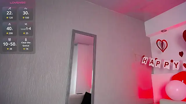 Snapshot of Melodi_Roux chatting on 02-13-26, 02:28 Melodi Roux online show from 02-13-26, 02:28