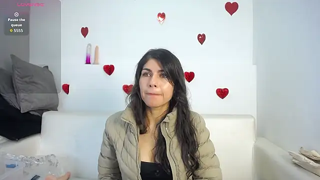 Snapshot of Melodi_Roux chatting on 03-02-26, 01:18 Melodi Roux online show from 03-02-26, 01:18