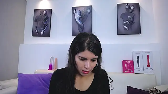 Melodi Roux online show from 12-16-25, 01:26