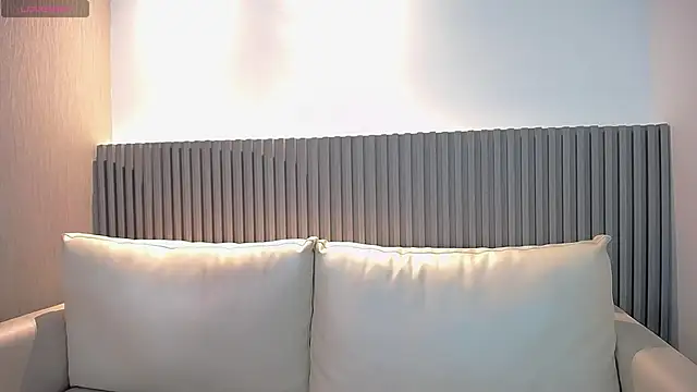 Snapshot of Melodi_Roux chatting on 04-26-26, 11:07 Melodi Roux online show from 04-26-26, 11:07