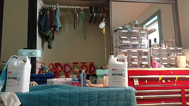 Snapshot of Slammyboy chatting on 10-07-25, 08:43 Slammyboy online show from 10-07-25, 08:43