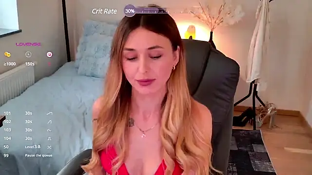 Snapshot of Sophie_Enzo chatting on 02-24-25, 08:38 Sophie Enzo online show from 02-24-25, 08:38