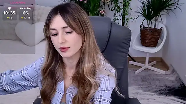 Sophie Enzo online show from 11-11-25, 09:53