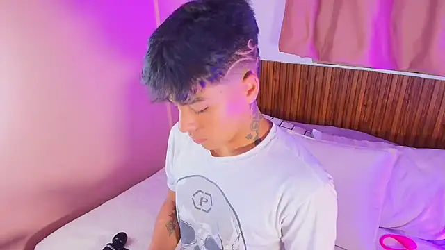 kiing azahell online show from 03-21-26, 01:51