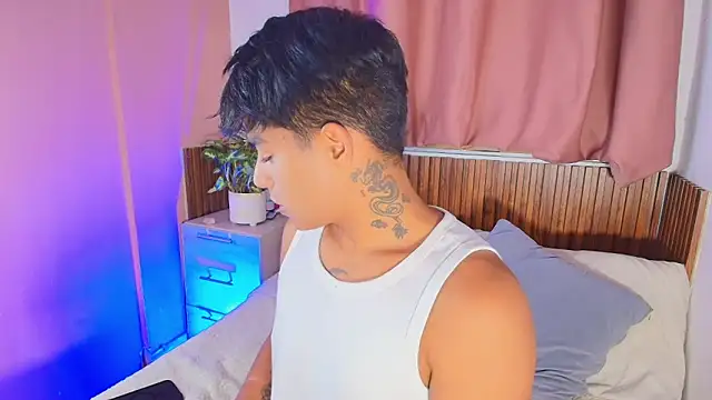 kiing azahell online show from 04-10-26, 02:07