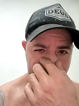 Snapshot of Marciogrei chatting on 11-11-25, 07:30 Marciogrei online show from 11-11-25, 07:30