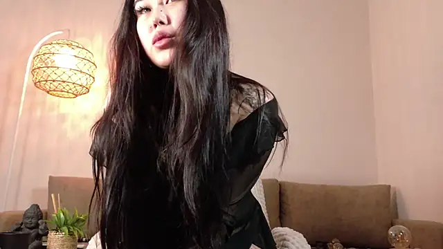 Yuriko May online show from 03-24-26, 09:31