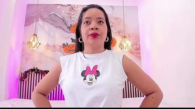 EvelynSweet1 online show from 10-30-25, 07:22