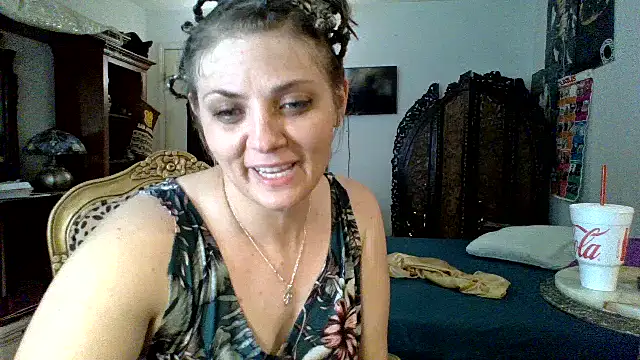 sophiarica online show from 03-25-26, 10:08