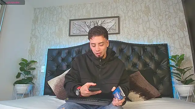 MattDevon online show from 02-12-26, 04:01