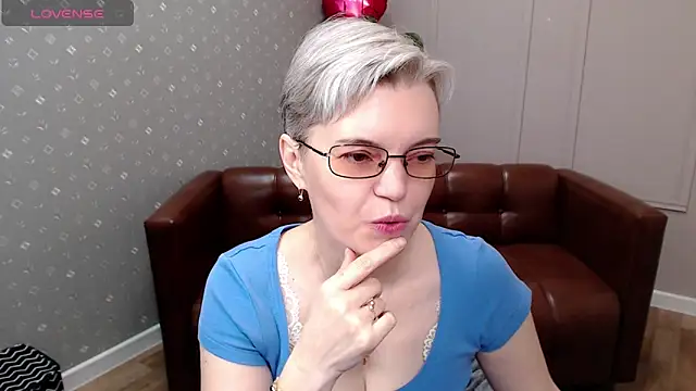 Snapshot of Cutie_Erikaa1 chatting on 04-28-26, 02:10 Cutie Erikaa1 online show from 04-28-26, 02:10