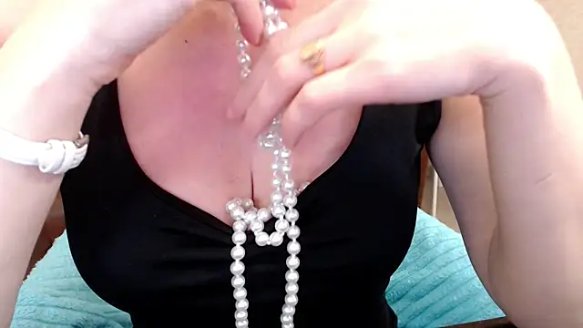Cutie Erikaa1 online show from 02-19-25, 08:44